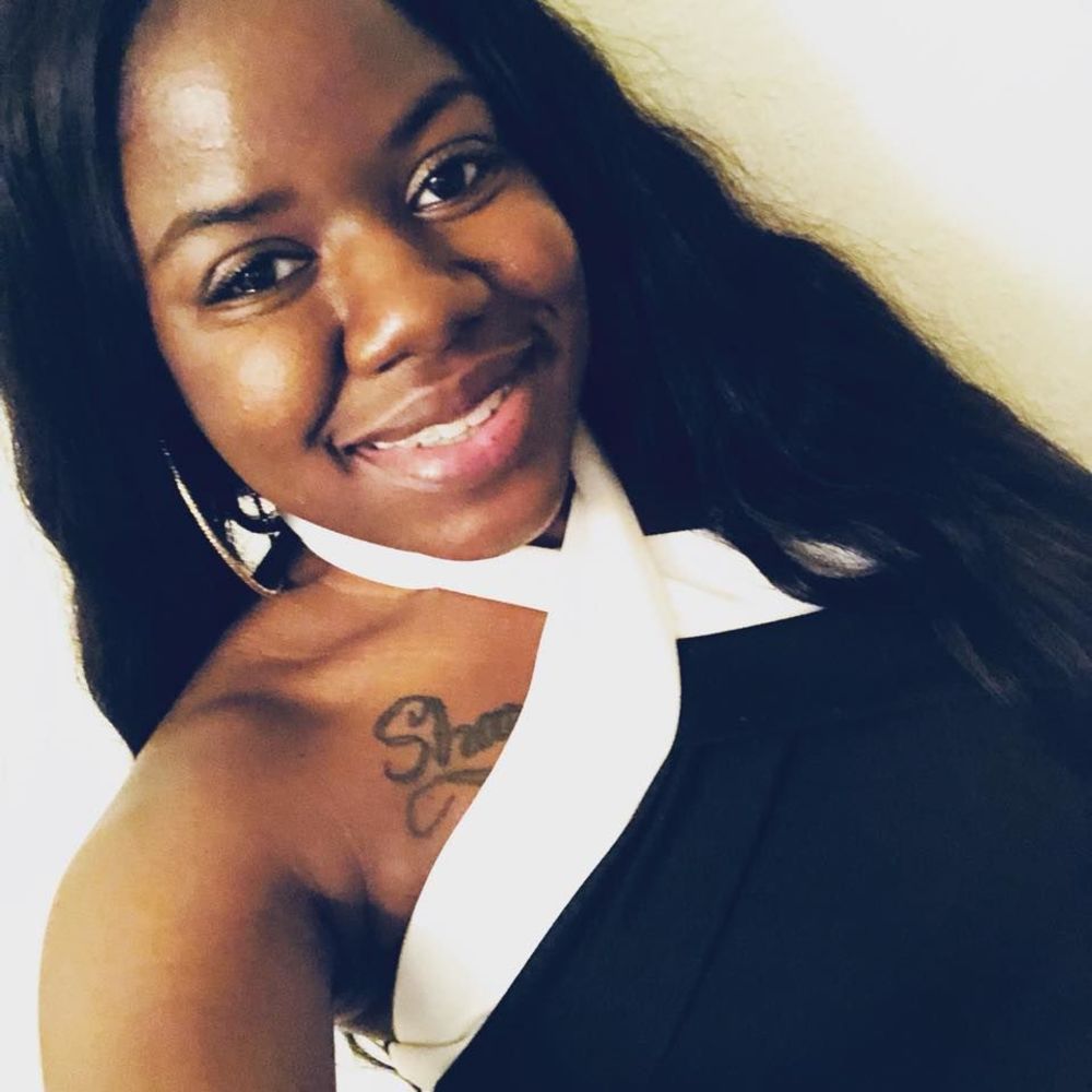 Meet your Posher, Sharina